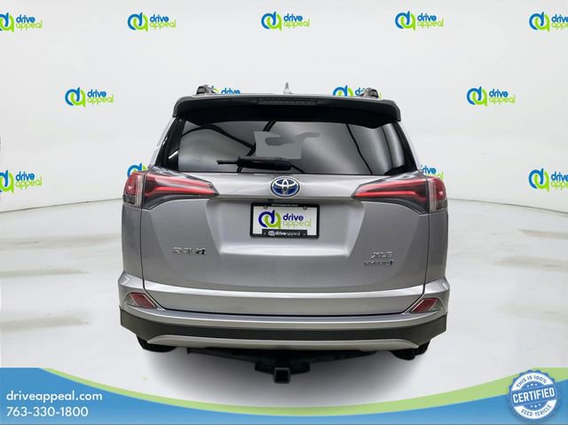 Used 2018 Toyota RAV4 XLE AWD/4WD image 7