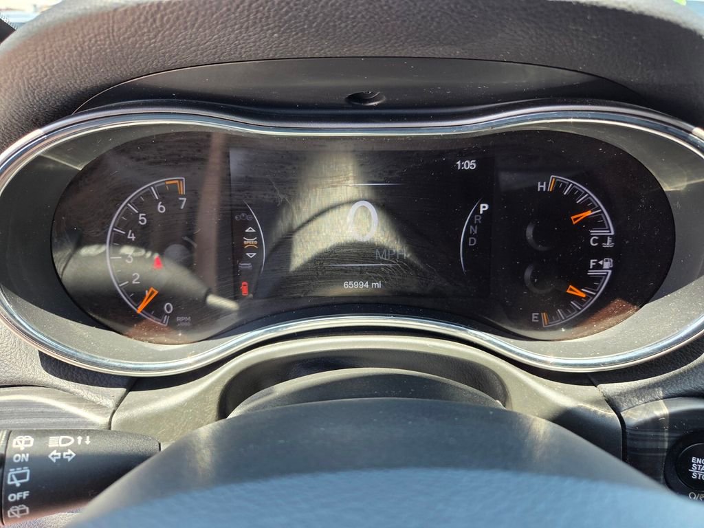 Used 2021 Jeep Grand Cherokee Laredo X RWD image 31