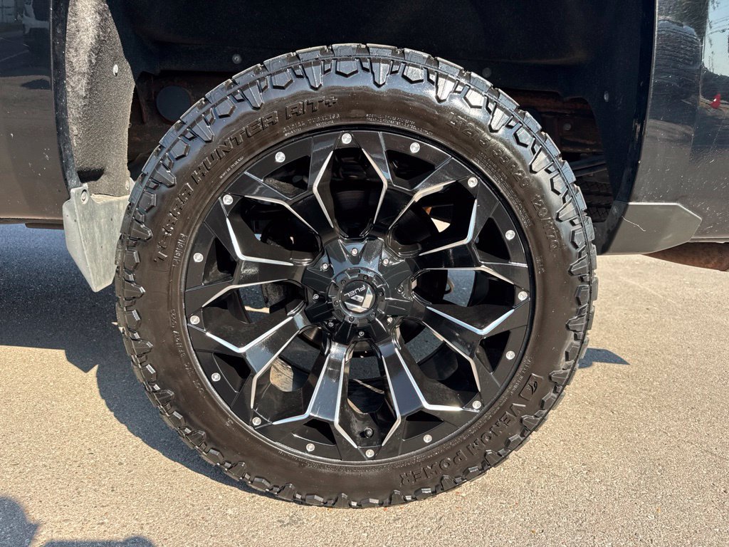 Used 2017 Chevrolet Silverado 1500 LT w/ All Star Edition AWD/4WD image 27