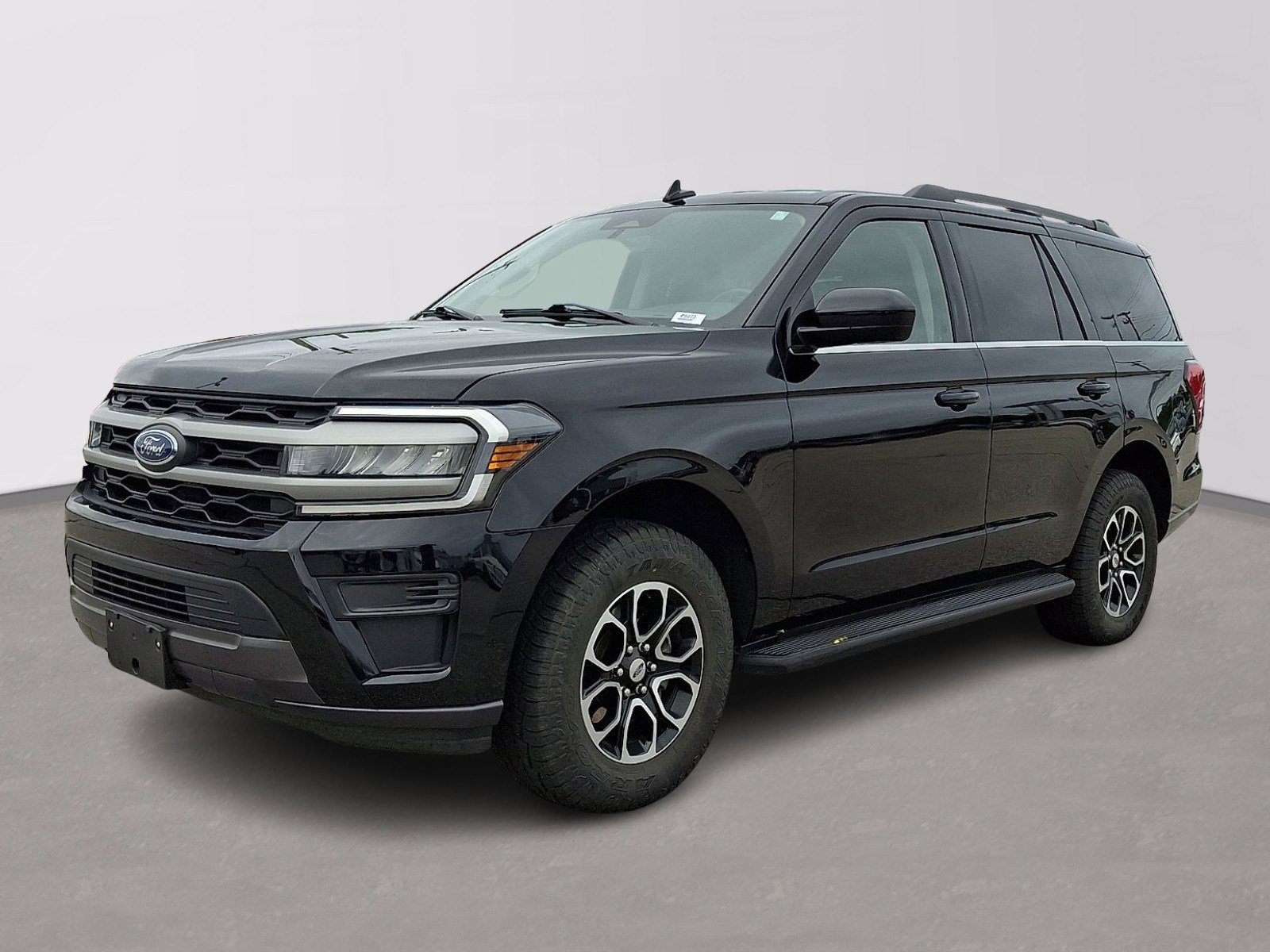 Certified 2024 Ford Expedition XLT AWD/4WD image 3