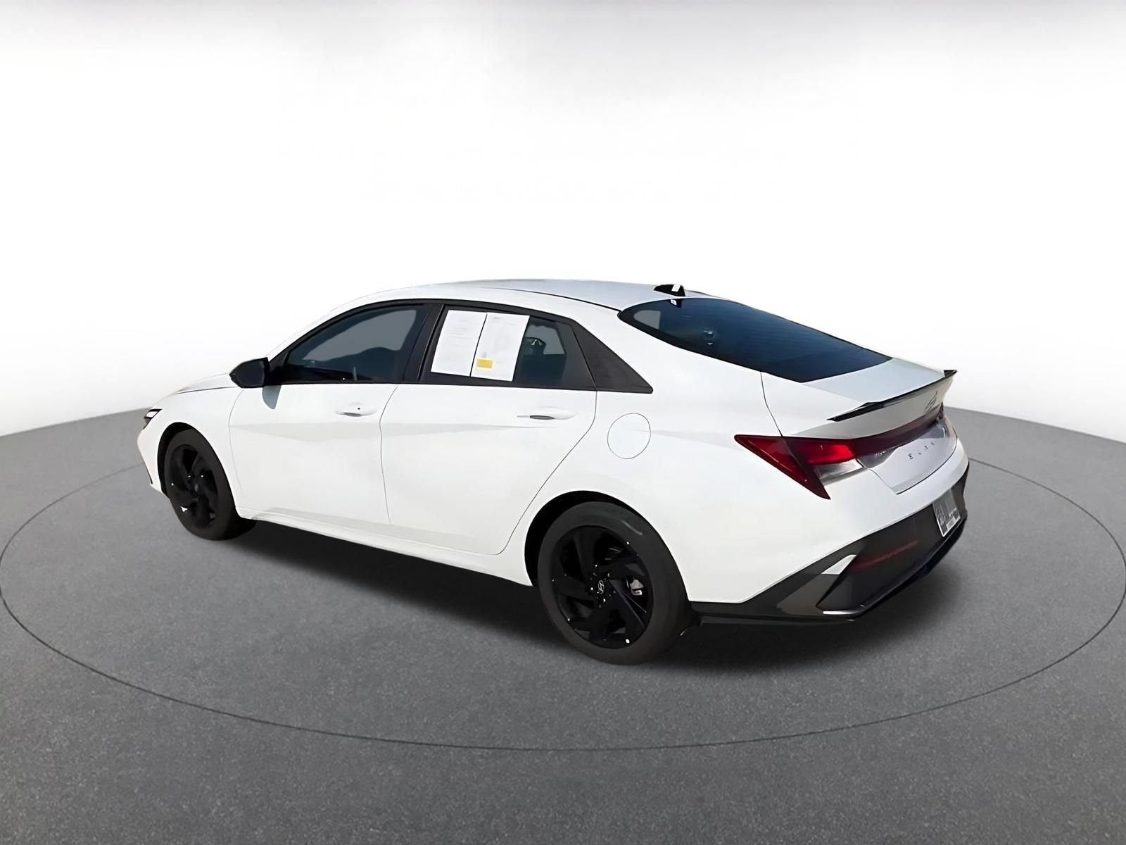 Used 2026 Hyundai Elantra Sport FWD image 10