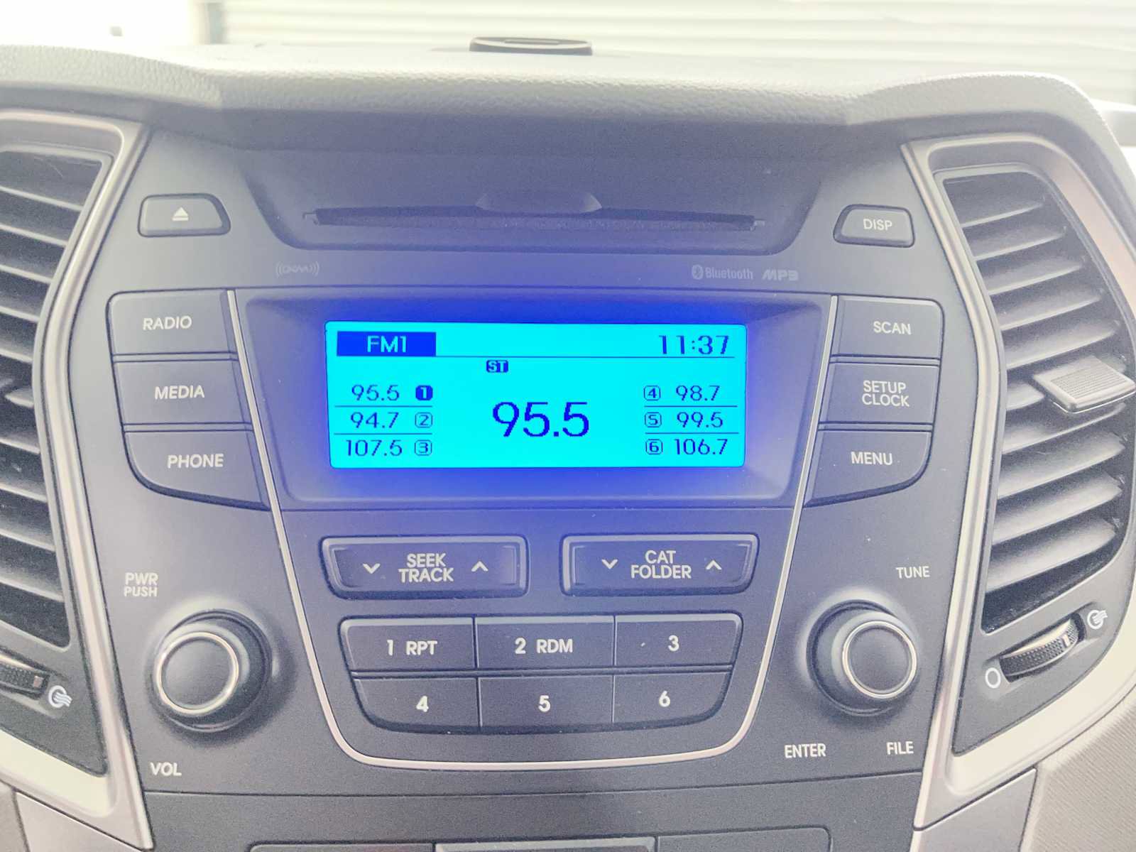 Used 2015 Hyundai Santa Fe Sport image 12