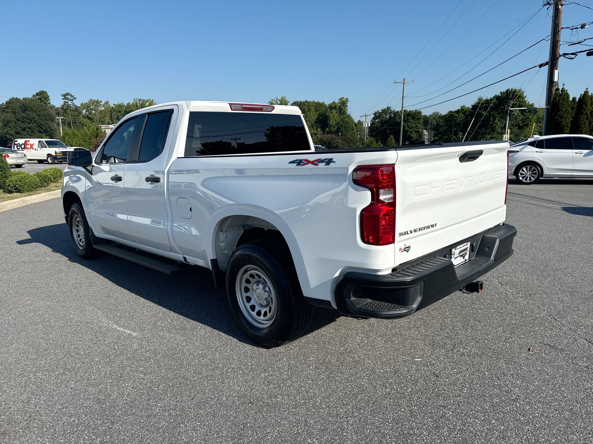 Used 2022 Chevrolet Silverado 1500 W/T w/ WT Value Package AWD/4WD image 5