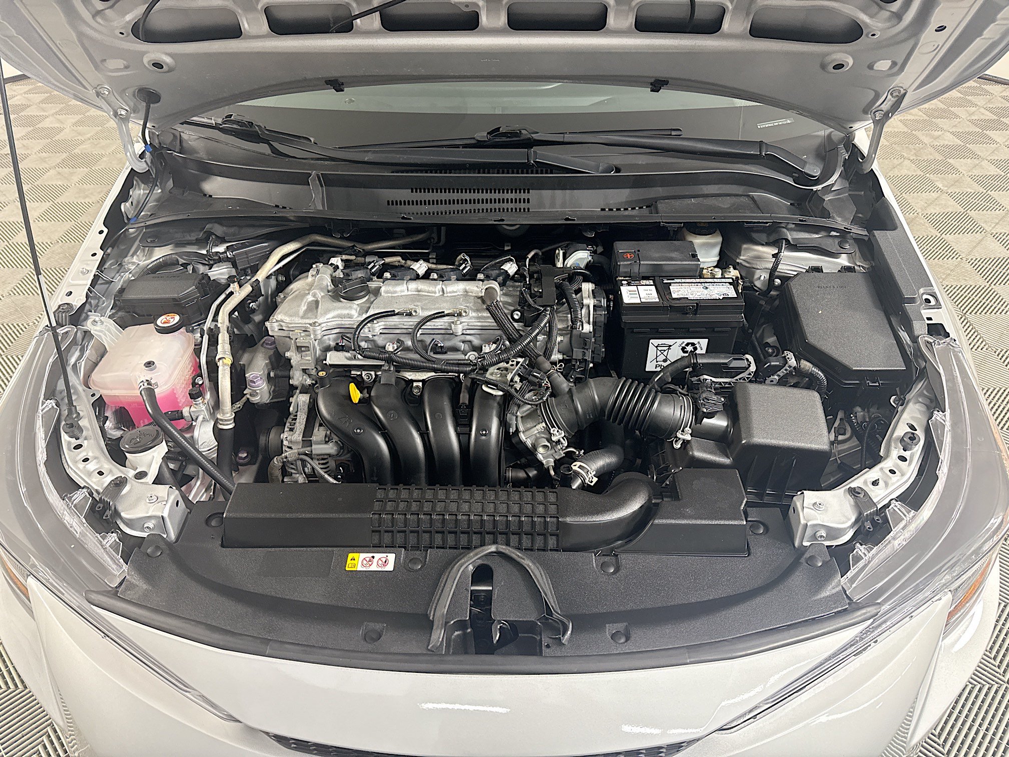 Used 2021 Toyota Corolla L FWD image 38