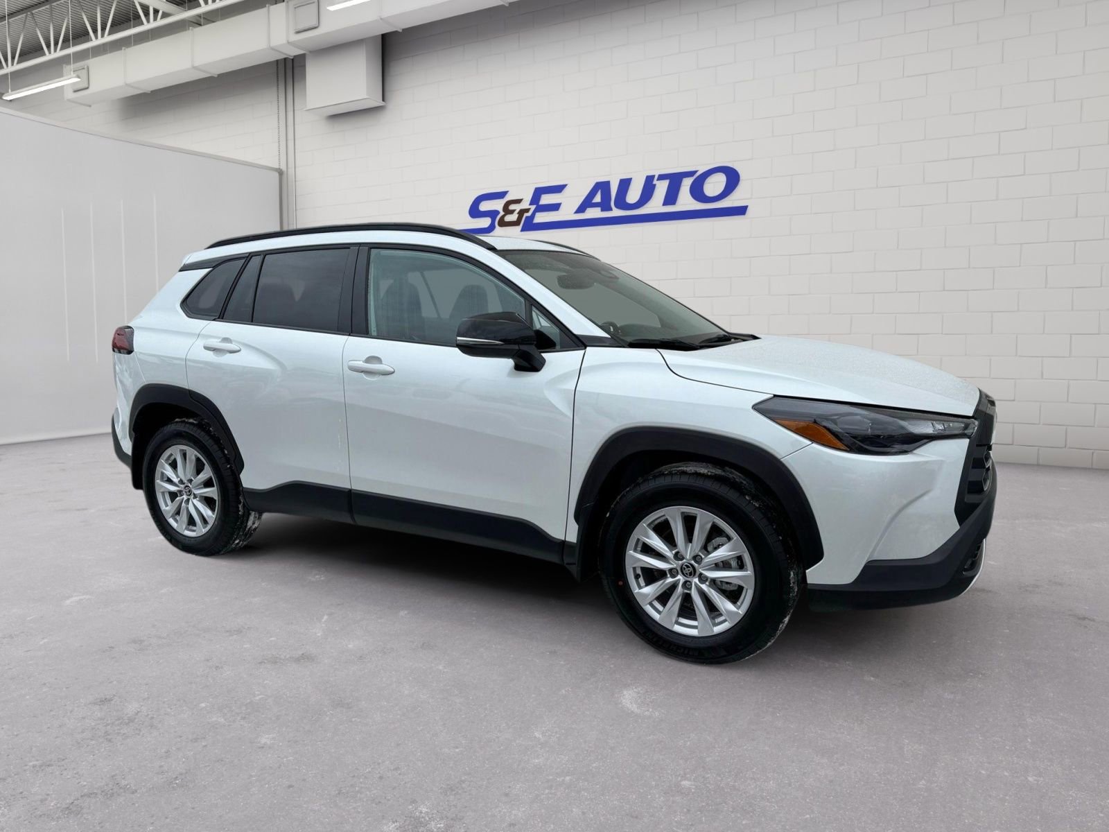 Used 2026 Toyota Corolla Cross LE w/ Moonroof Package image 6