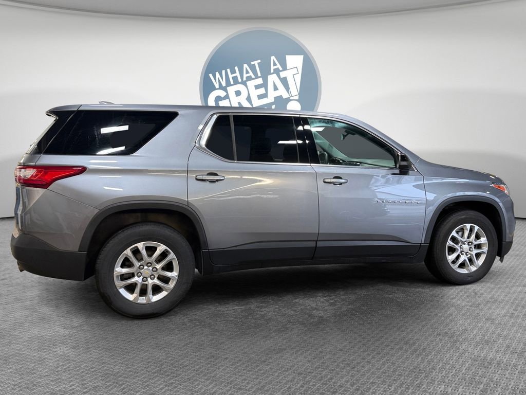 Used 2021 Chevrolet Traverse LS AWD/4WD image 2