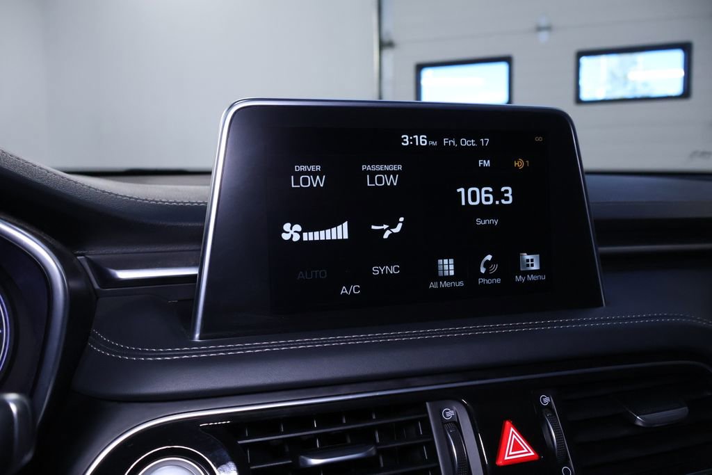 Used 2020 Genesis G70 2.0T w/ Elite Package image 31