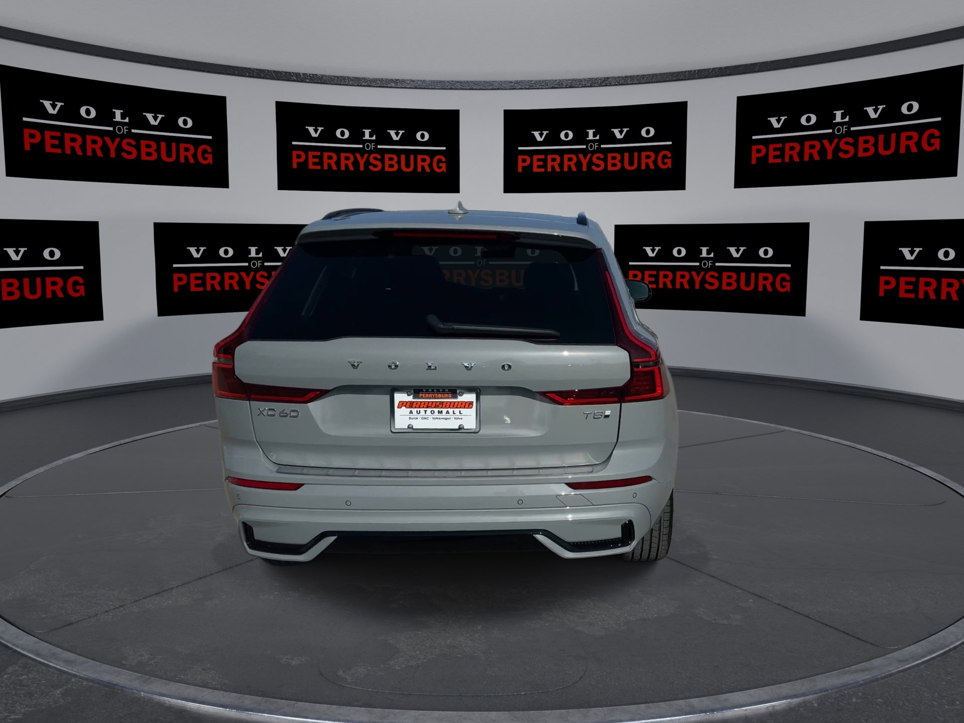 New 2026 Volvo XC60 T8 Plus w/ Protection Package Premier image 7