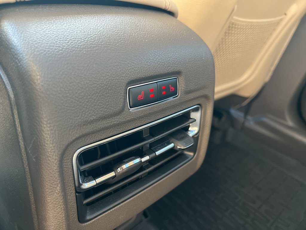 Used 2020 Lincoln Corsair Reserve w/ Elements Package image 17