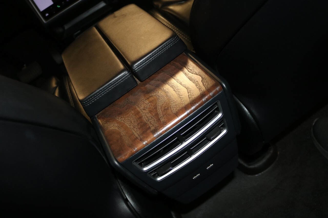 Used 2020 Tesla Model X image 74