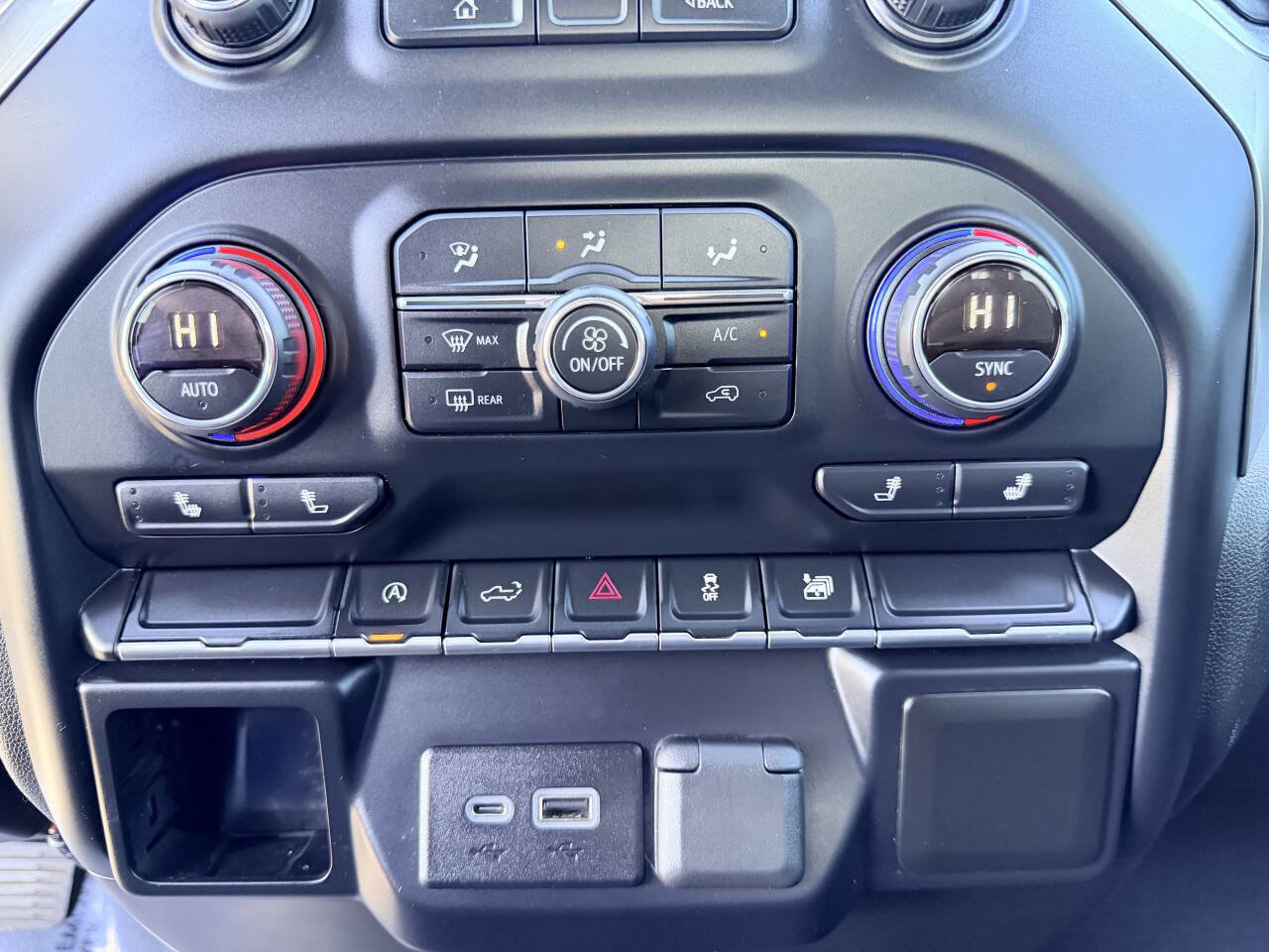 Used 2019 Chevrolet Silverado 1500 LT w/ All-Star Edition AWD/4WD image 22