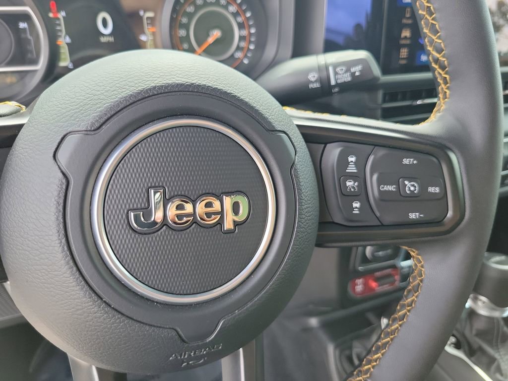 Certified 2025 Jeep Gladiator Mojave AWD/4WD image 26