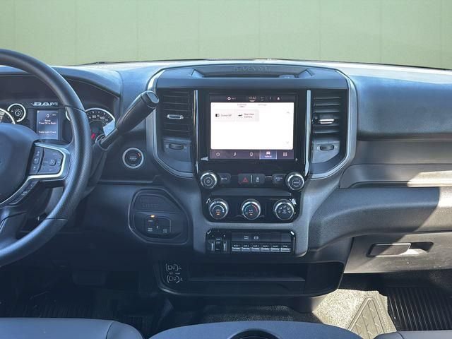 New 2026 RAM 5500 Tradesman w/ Chrome Appearance Group AWD/4WD image 24