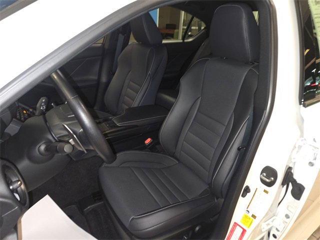 Used 2024 Lexus IS 300 F Sport image 11