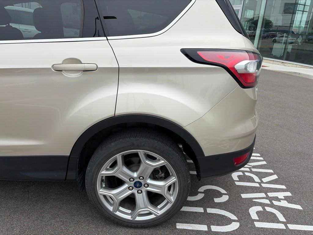 Used 2018 Ford Escape Titanium w/ Ford Safe & Smart Package AWD/4WD image 7