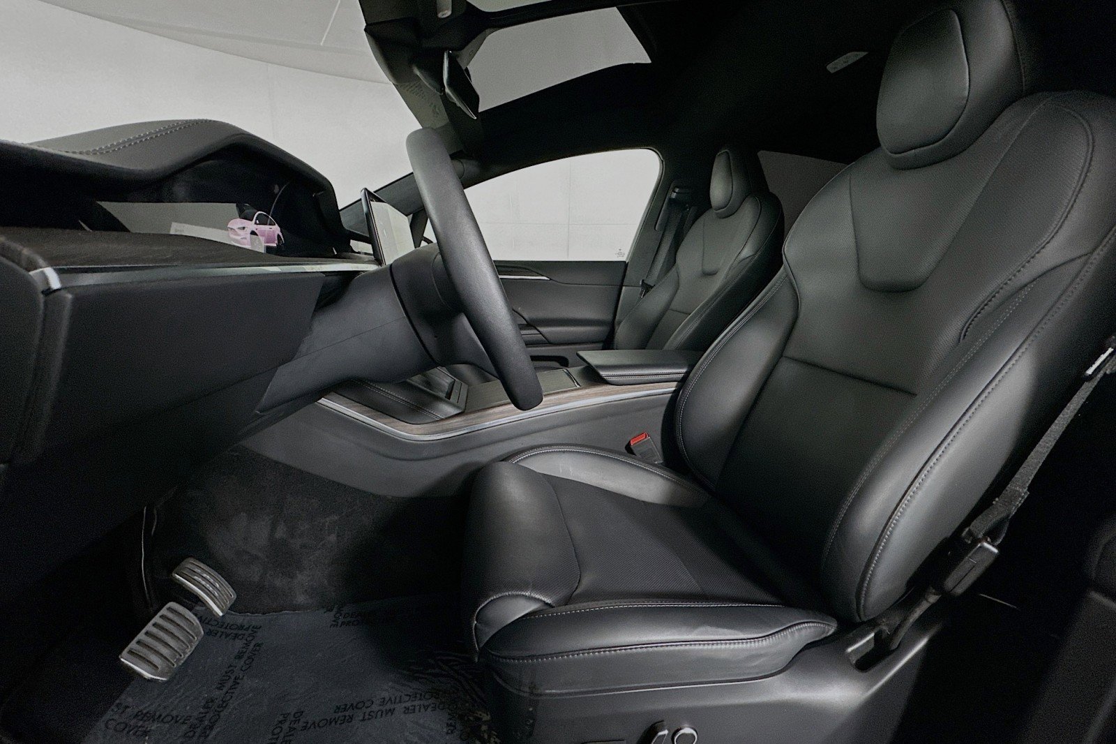 Used 2023 Tesla Model X image 17