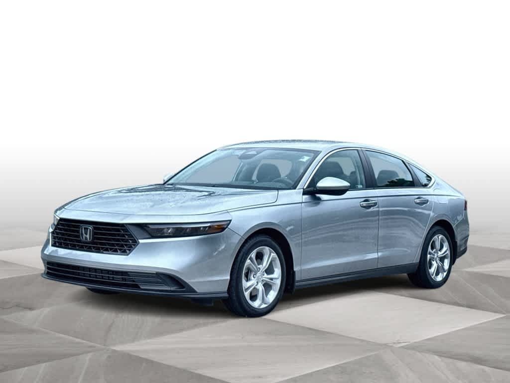 Used 2025 Honda Accord LX image 4