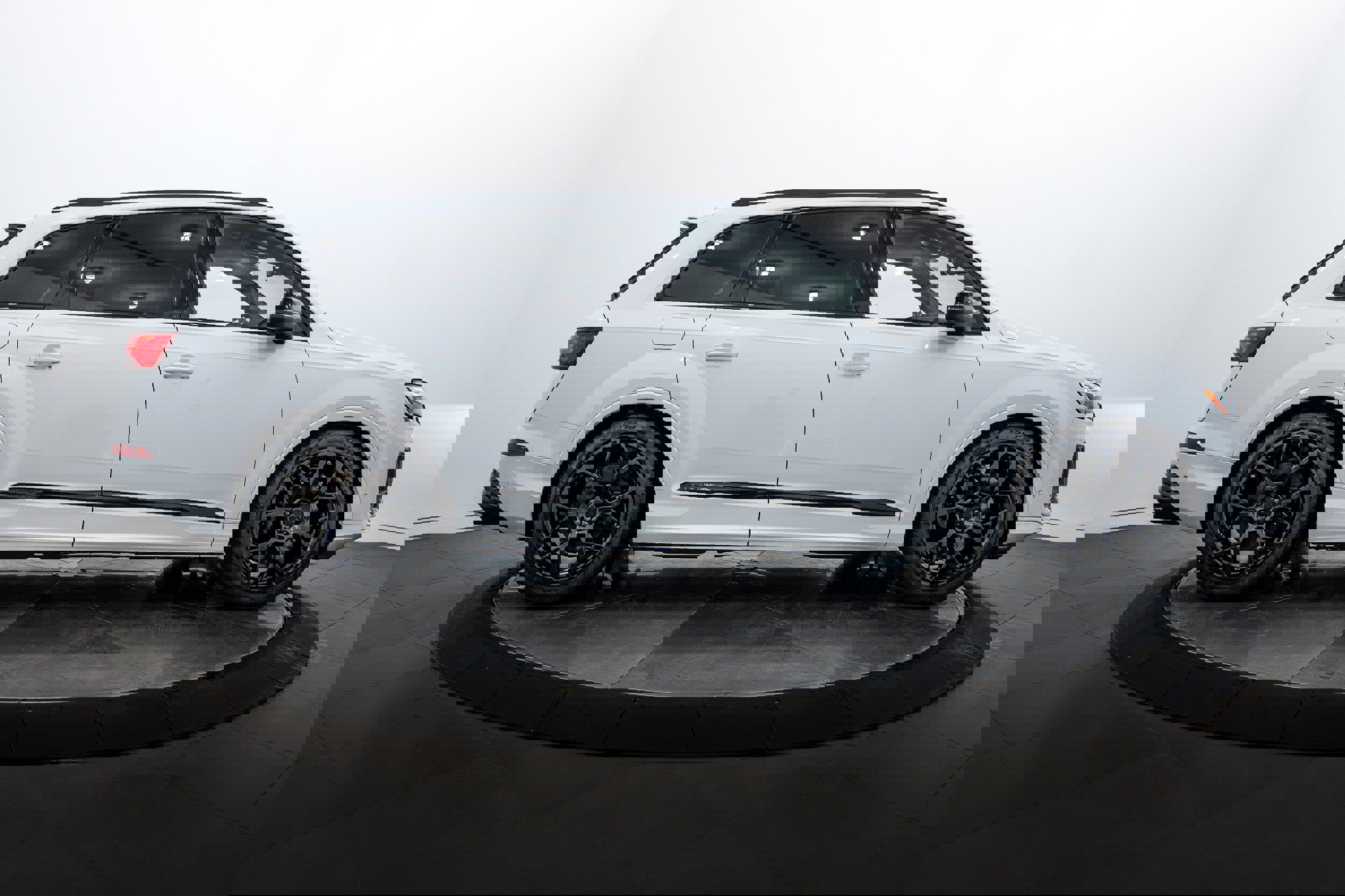New 2026 Audi SQ7 Prestige image 3
