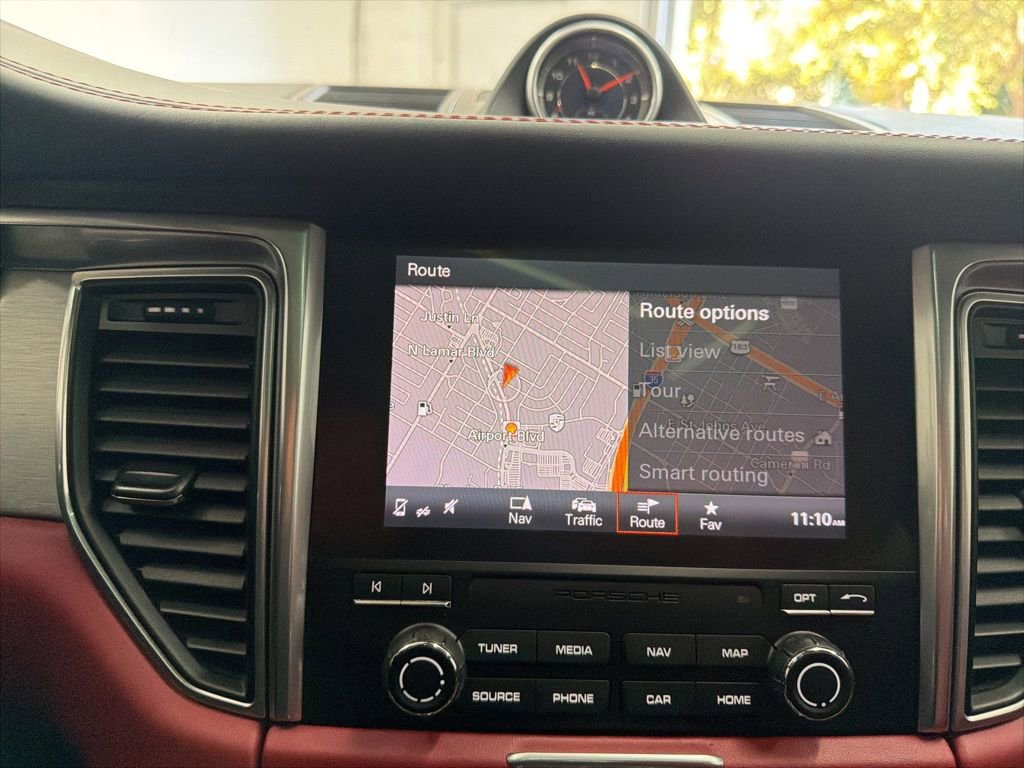 Used 2017 Porsche Macan GTS image 34