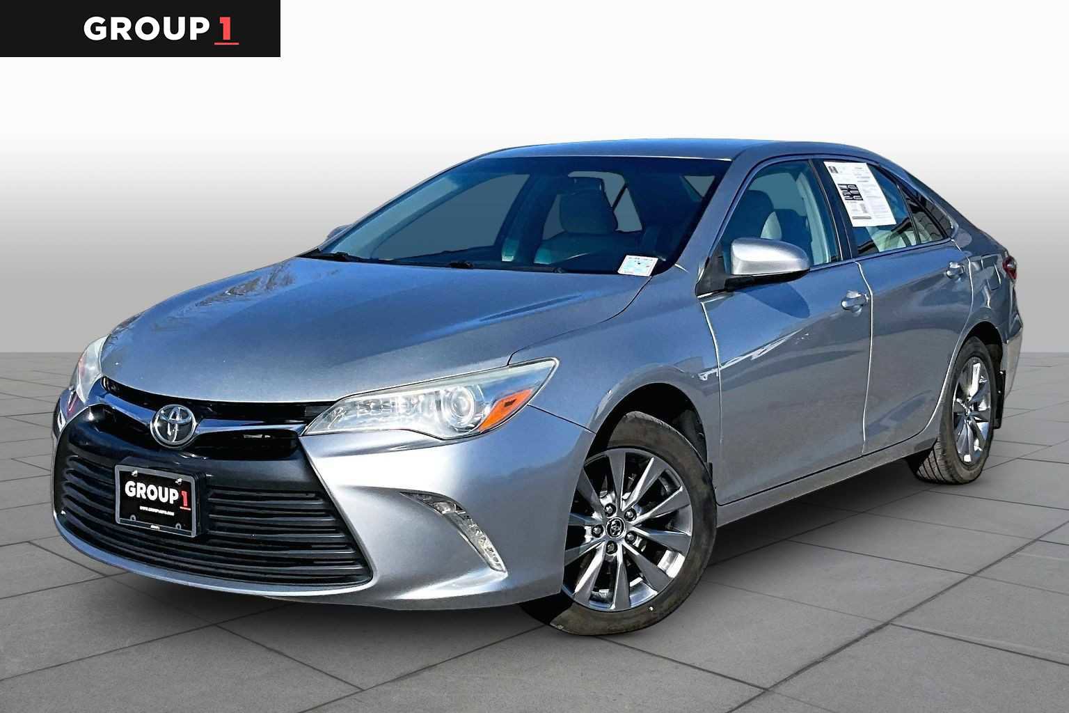 Used 2015 Toyota Camry XLE FWD image 1