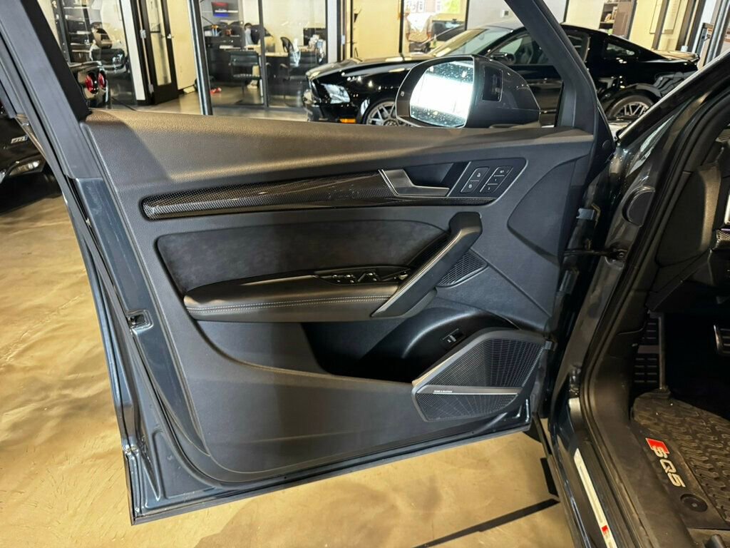 Used 2019 Audi SQ5 Prestige AWD/4WD image 9