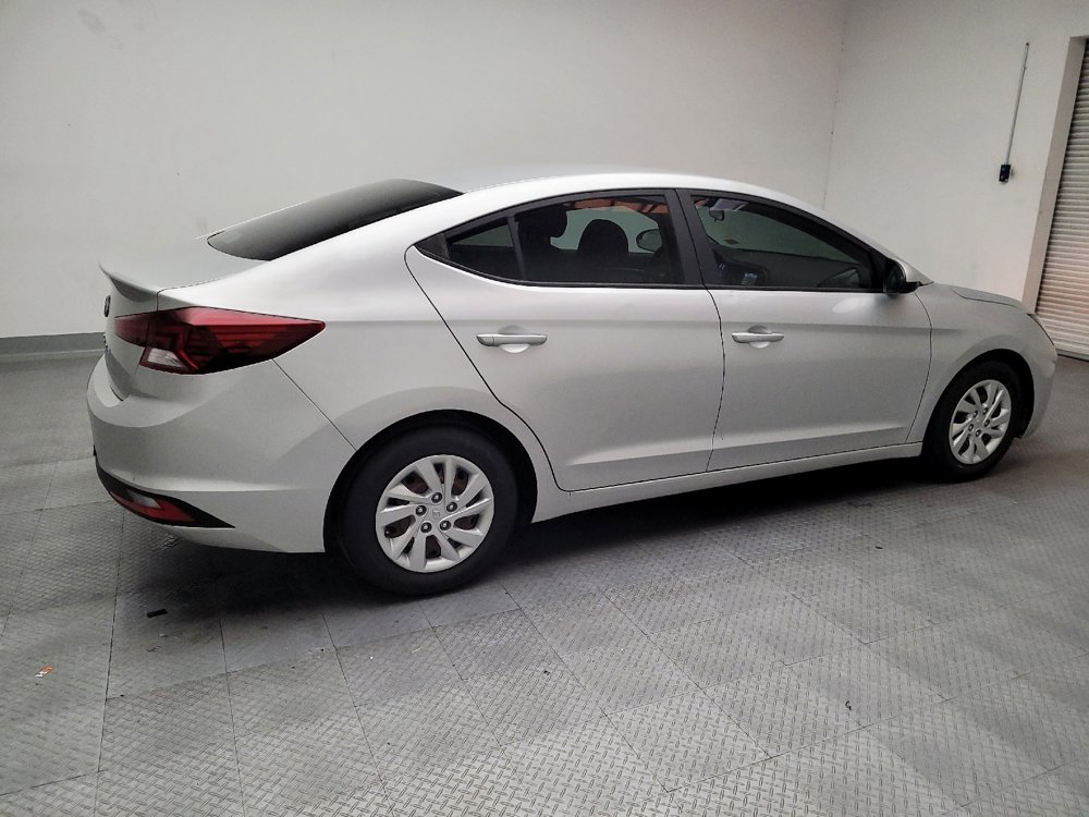 Used 2019 Hyundai Elantra SE image 10