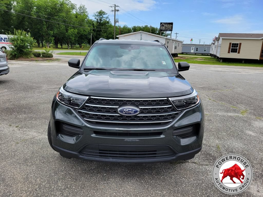 Used 2023 Ford Explorer XLT AWD/4WD image 10