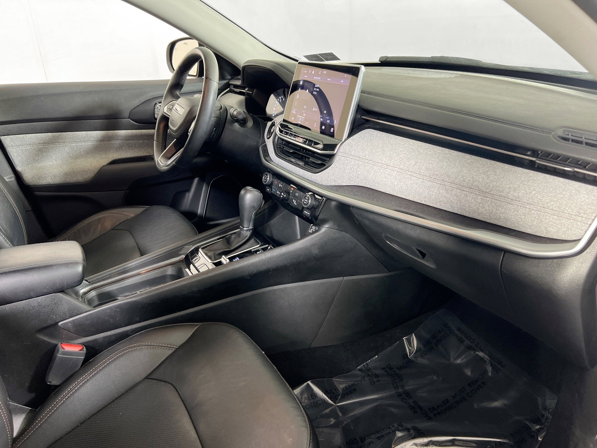 Used 2022 Jeep Compass Latitude image 26