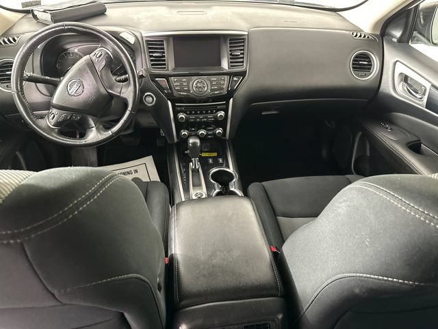 Used 2018 Nissan Pathfinder SV w/ SV Tech Package AWD/4WD image 18