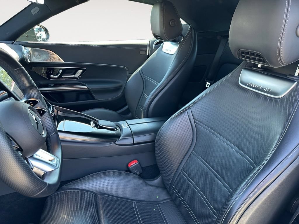 Used 2022 Mercedes-Benz SL 63 AMG 4MATIC w/ Driver Assistance Package image 22