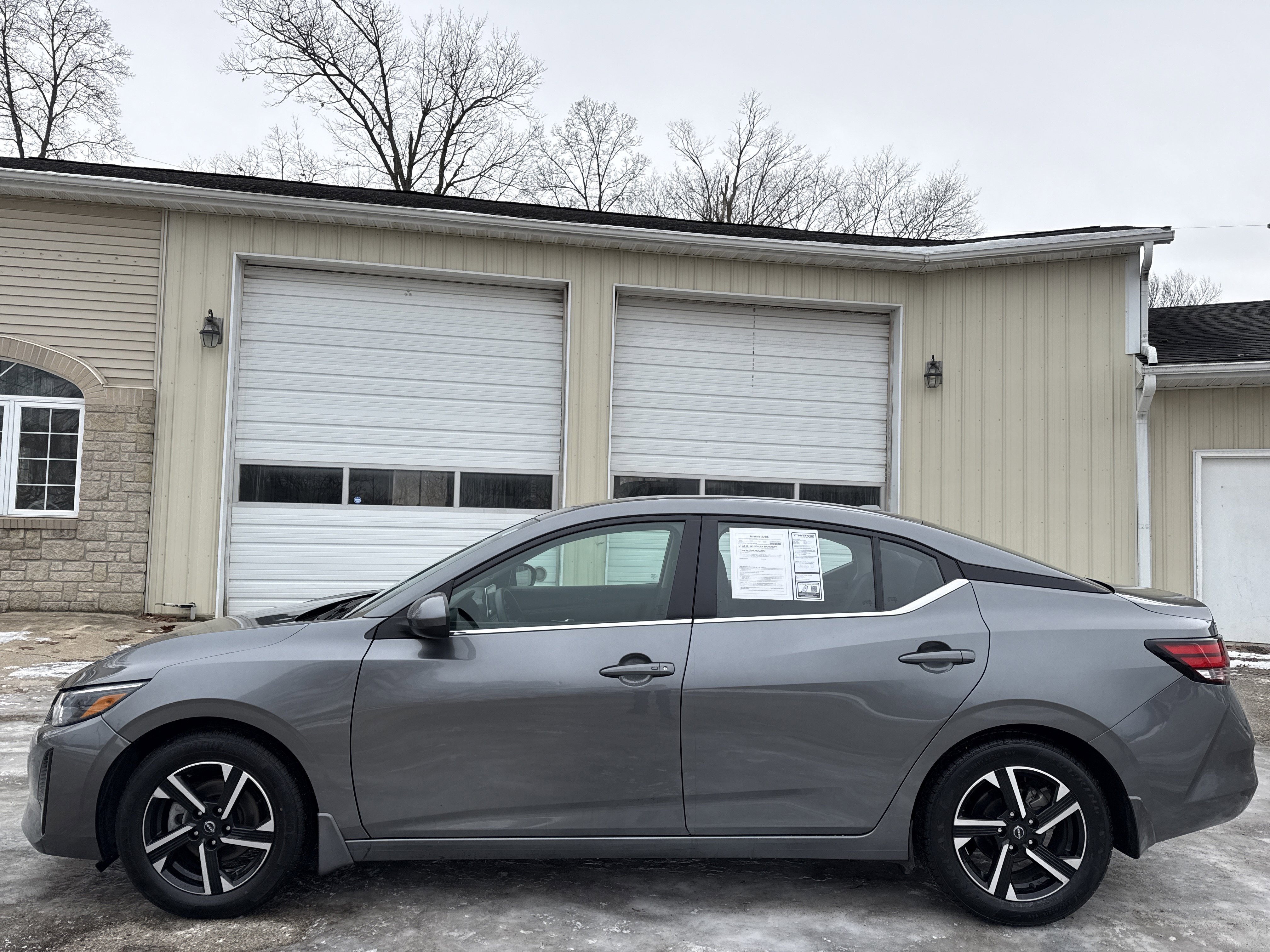 Used 2024 Nissan Sentra SV image 8