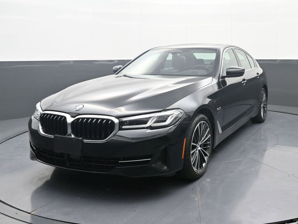 Used 2023 BMW 530e xDrive w/ Executive Package image 1