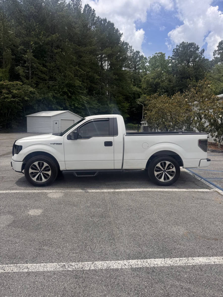 Used 2010 Ford F150 XL RWD image 3