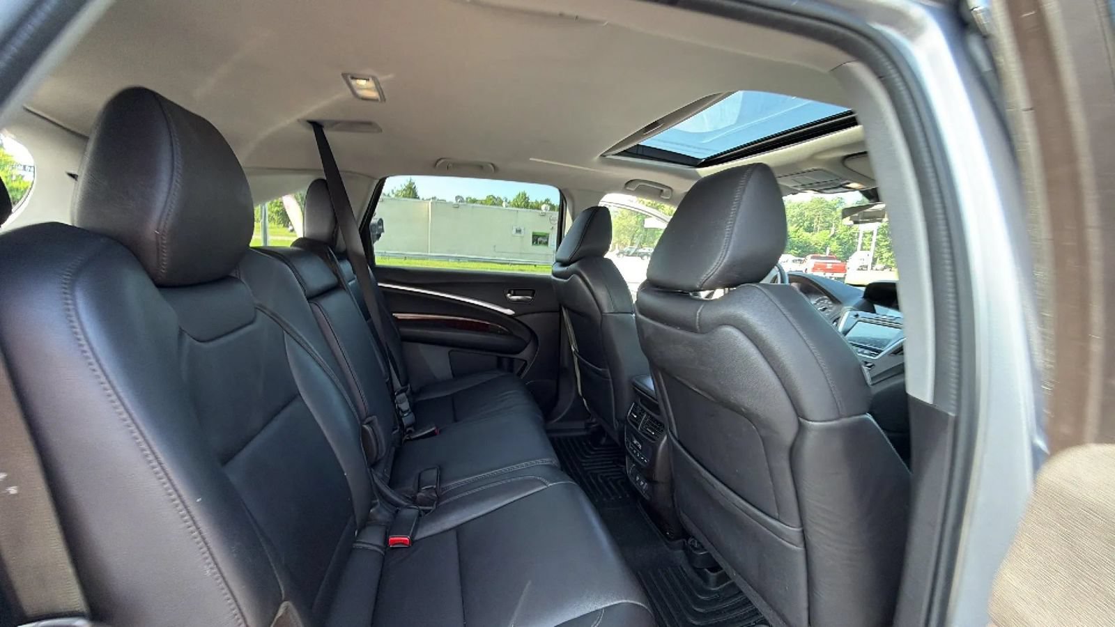 Used 2017 Acura MDX SH-AWD image 51
