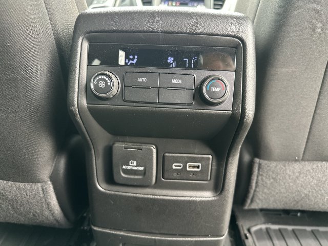 Certified 2023 GMC Acadia SLE w/ Driver Convenience Package AWD/4WD image 38