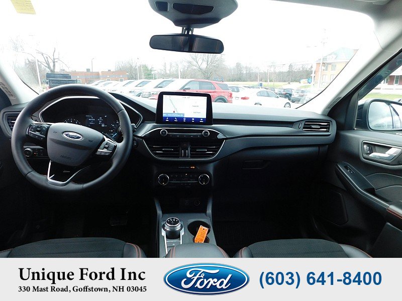 Used 2022 Ford Escape SEL w/ SEL Stealth AWD Package image 15