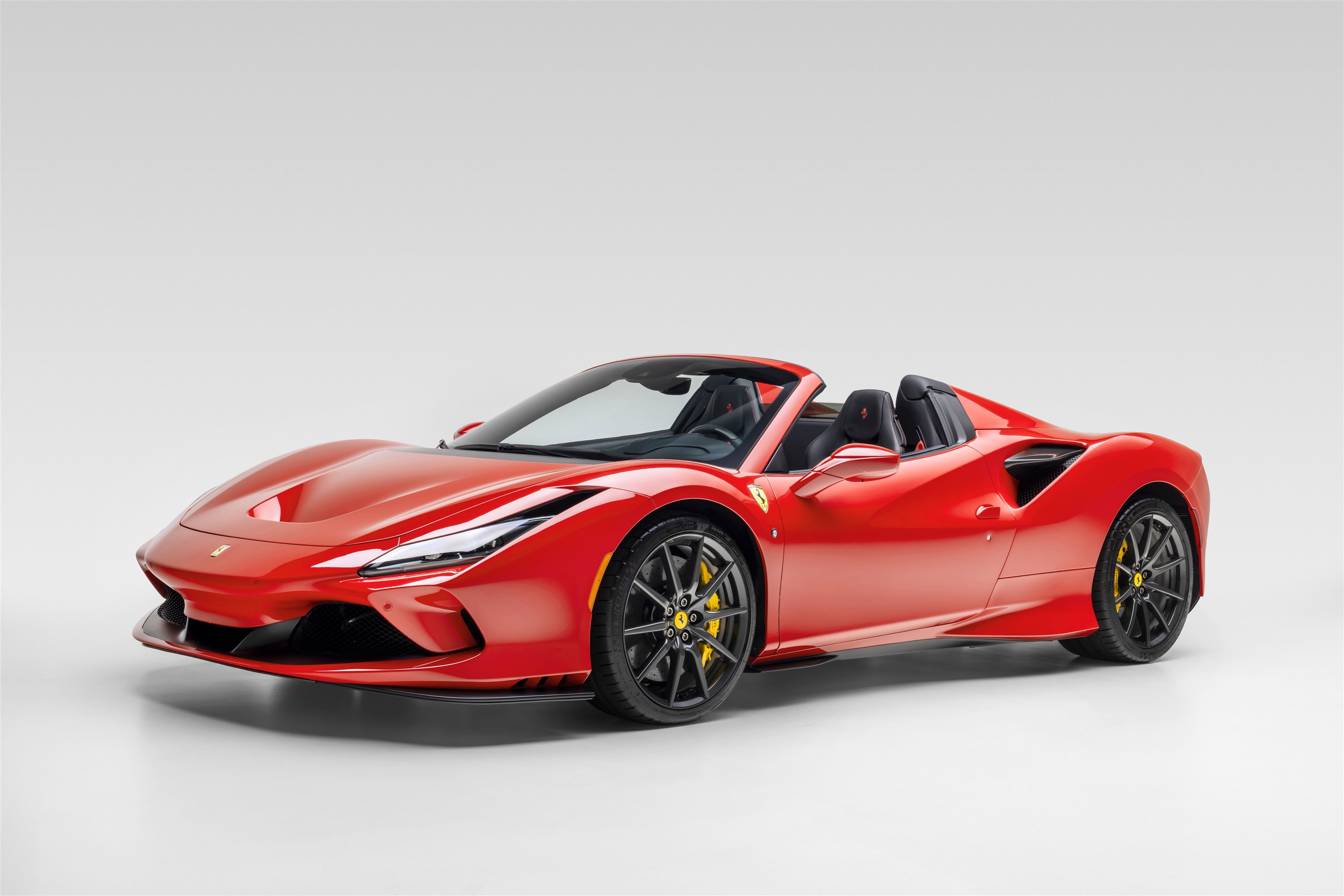 Certified 2022 Ferrari F8 Tributo RWD image 2