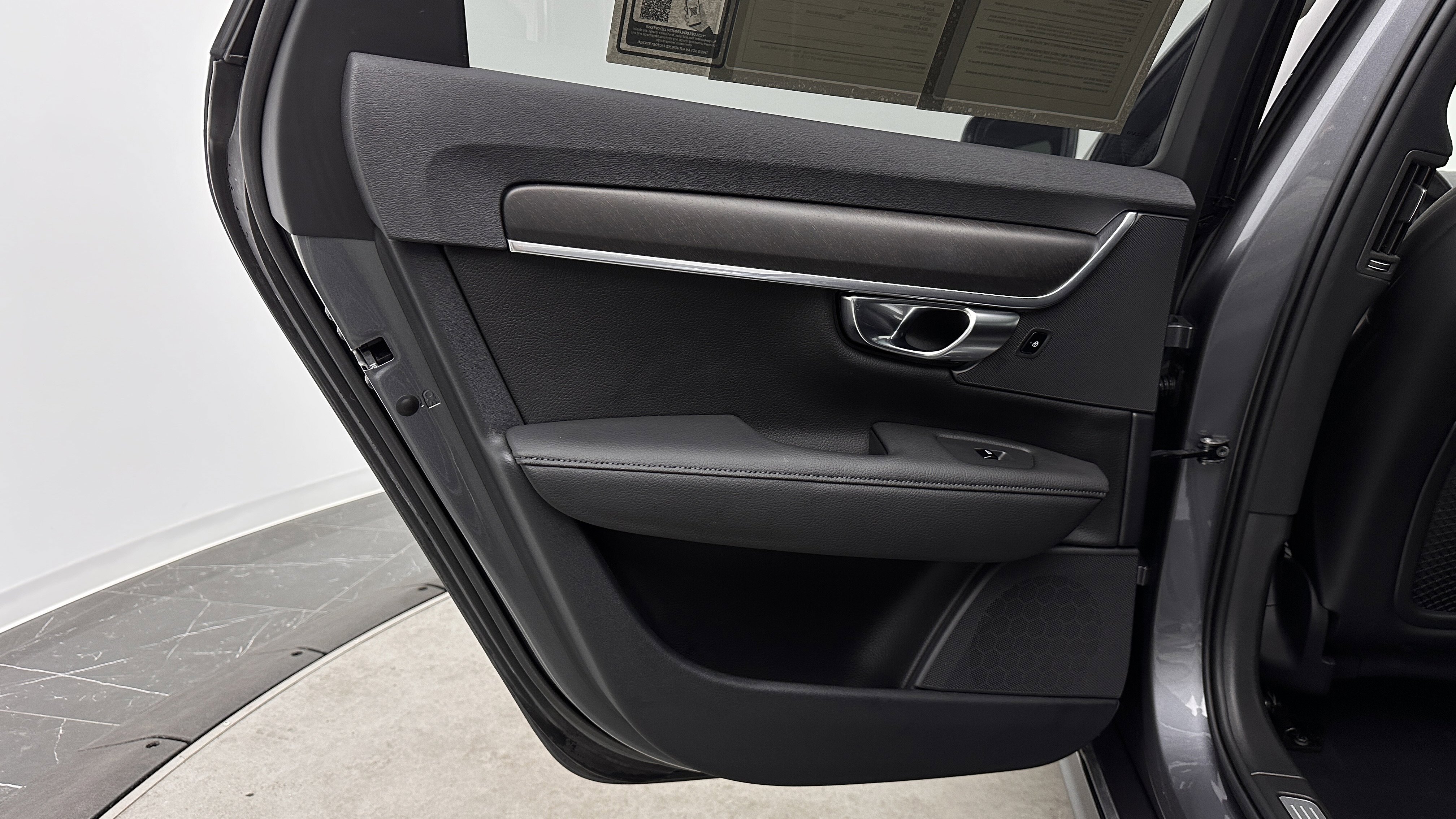 Used 2019 Volvo V90 T6 Cross Country w/ Advanced Package AWD/4WD image 25