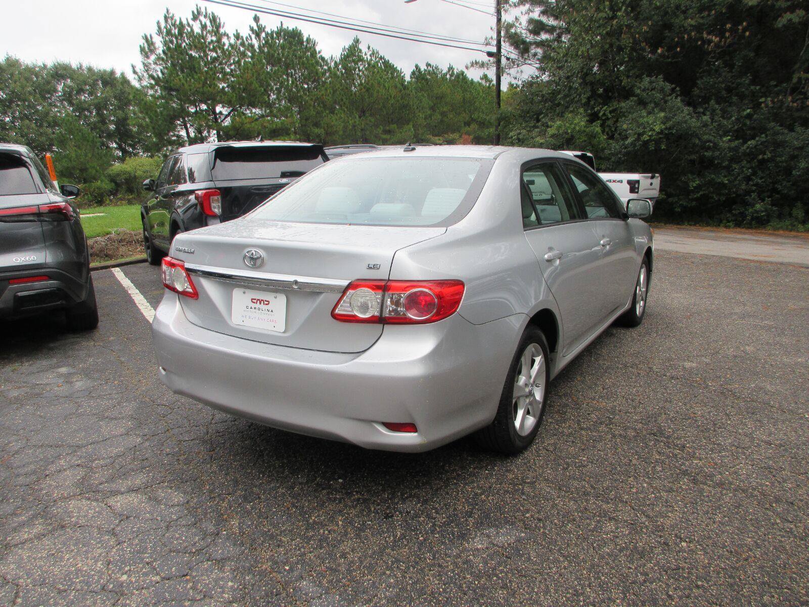 Used 2012 Toyota Corolla LE w/ Premium Pkg FWD image 5