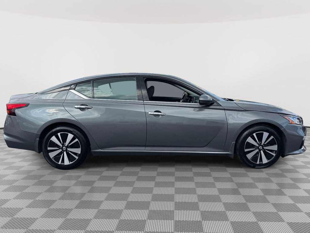 Used 2020 Nissan Altima 2.5 SV FWD image 4