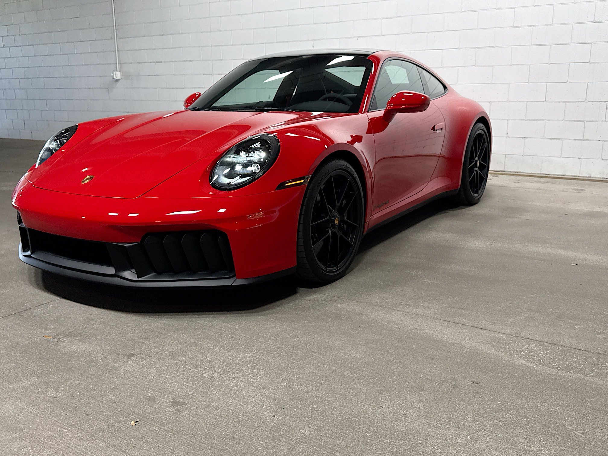 Certified 2026 Porsche 911 Carrera 4 GTS AWD/4WD image 1