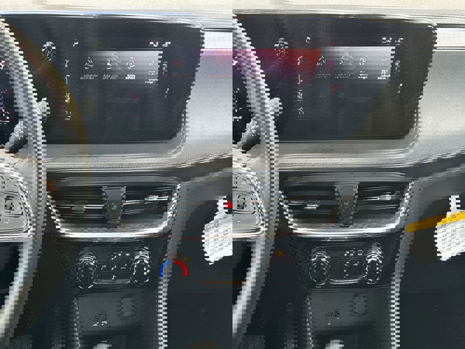 Used 2024 Buick Encore GX Sport Touring image 29