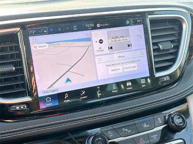 Used 2021 Chrysler Pacifica Limited image 13