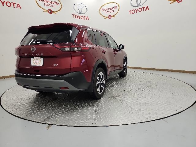 Used 2023 Nissan Rogue SV FWD image 8