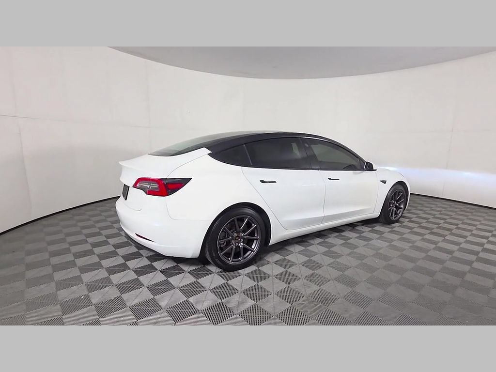 Used 2020 Tesla Model 3 Standard Range Plus RWD image 39