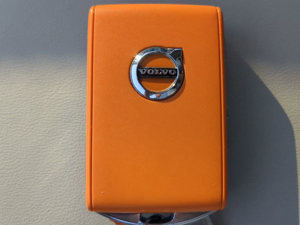 Used 2024 Volvo XC90 B6 Ultimate image 30