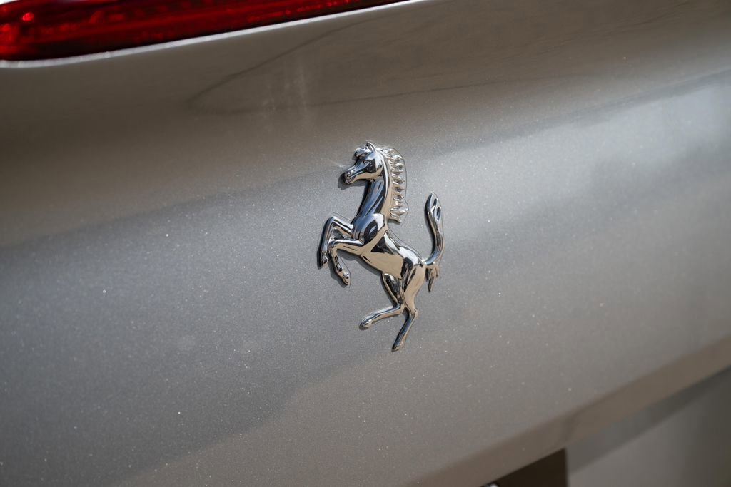 Certified 2022 Ferrari Portofino M image 22