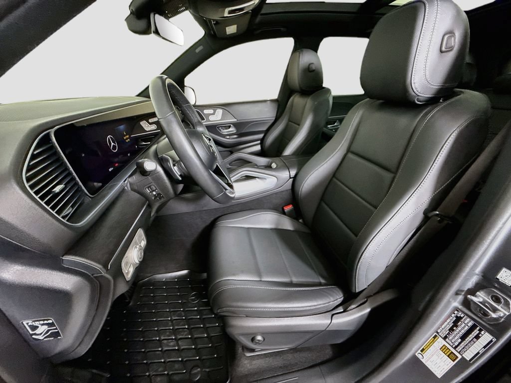 Used 2025 Mercedes-Benz GLE 450e 4MATIC w/ Winter Package image 21