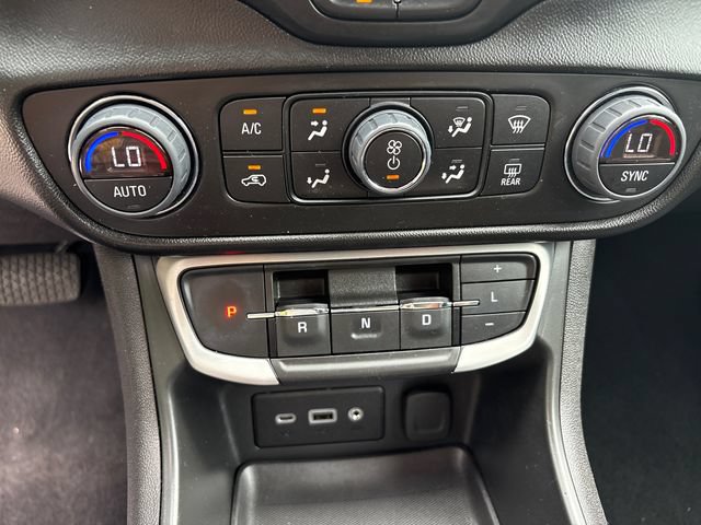 Used 2023 GMC Terrain SLE w/ Driver Convenience Package AWD/4WD image 26