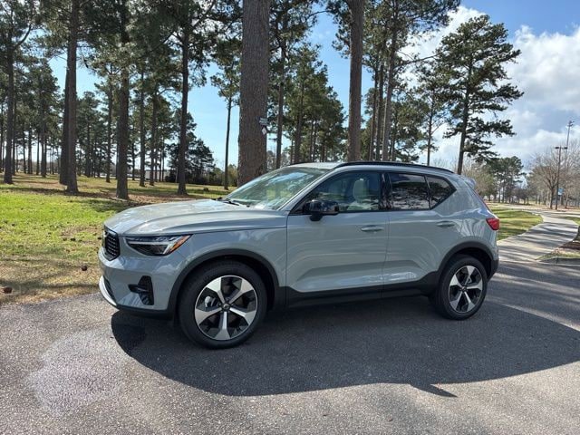 New 2026 Volvo XC40 B5 Plus w/ Protection Package Premier